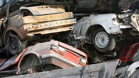 Минпромторг включил в программу утилизации импортные иномарки