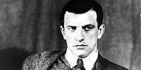 Неволя и величие поэта