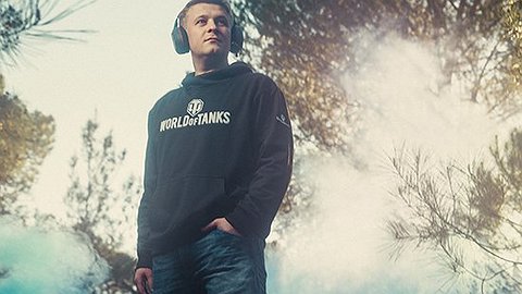 «Все в России играют в танки»