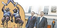 Раздвоение России