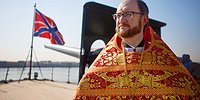 «Аврора» верит