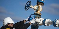 Не смыкая газ