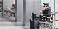 Кресла готовят к полету