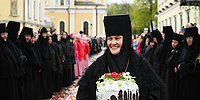 «МЕРСЕДЕС» ДЛЯ ВЕРЫ