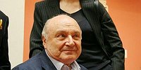 За наследство Жванецкого поборются вдова, сын  и пятеро внебрачных детей