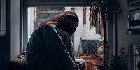 ТРЕВОЖНЫЕ И ОДИНОКИЕ
