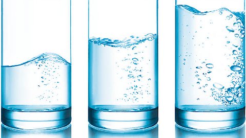 Вода: сколько пить в литрах?