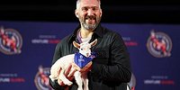 На мордовской родине Овечкина:  Сашка-то наш в деда пошел - большой и добрый